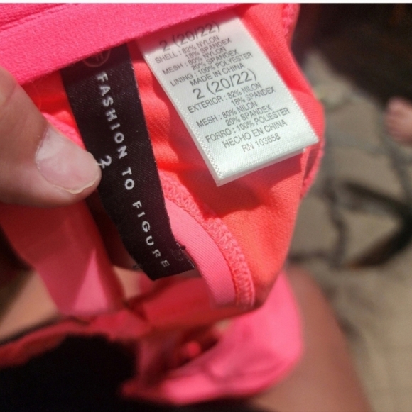 Nwot Fashion to figure size 2 momo one piece swimsuit neon pink - Picture 4 of 4